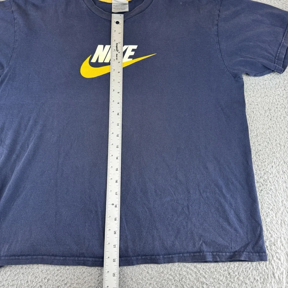nike silver tag T shirt Men's Medium Blue‎ Center Swoosh Logo Y2K 90's Vintage